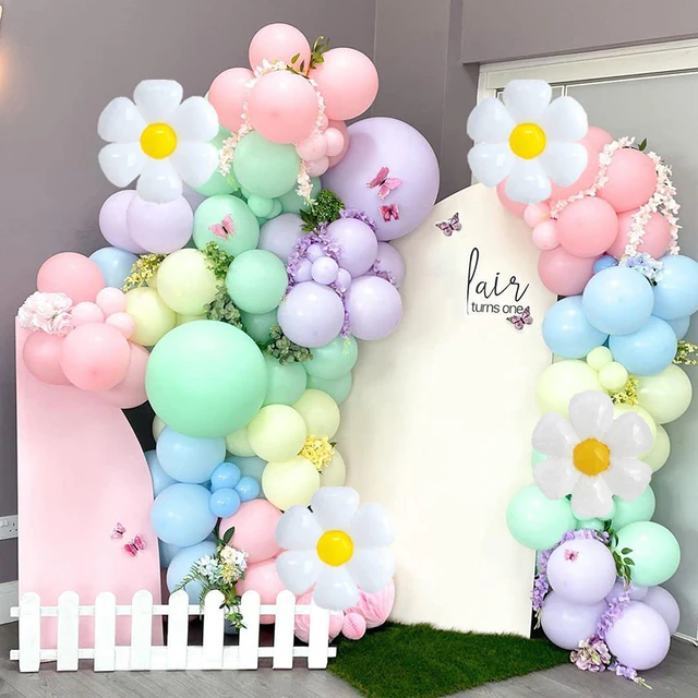 Pastel Daisy Balloon Garland