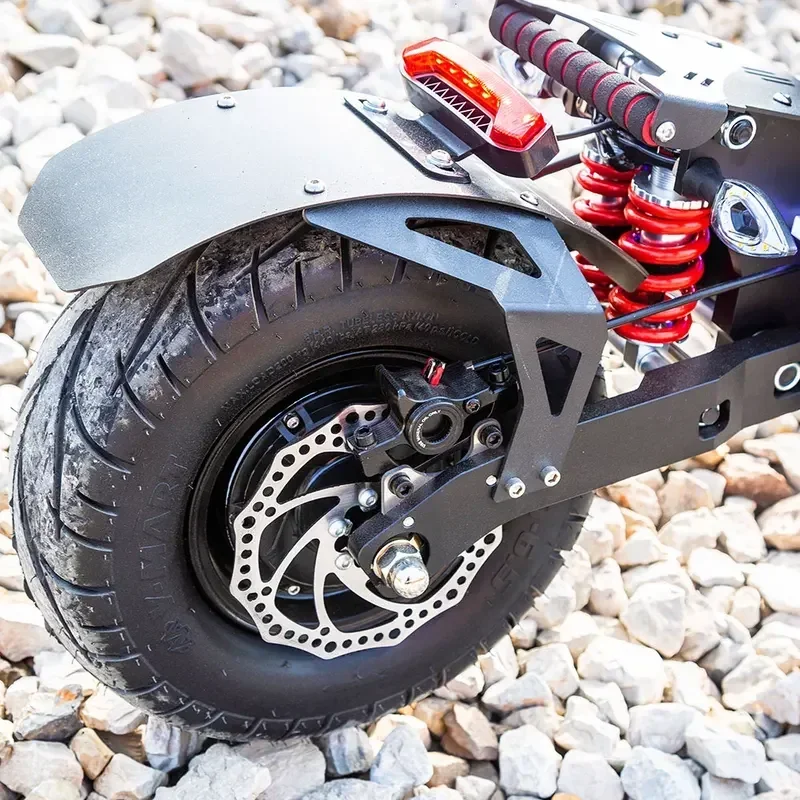 X14 10000W Dual Motor 72v40ah Battery Electric Scooter 14 Inch Tyres Max Speed 130km/h Range 120km Lcd Display Foldable