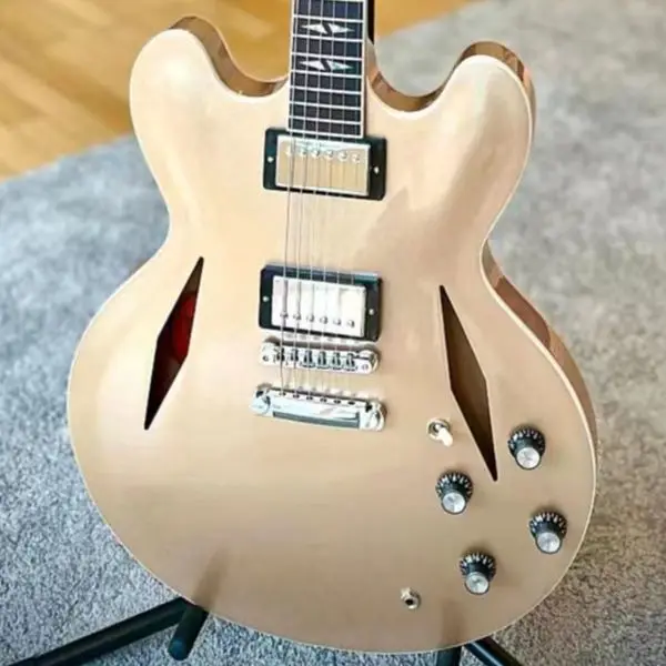 A Sun Guitar Store Store