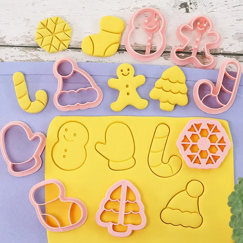 8 Pcs/set 3D Christmas Cookie Cutter Plastic Cartoon Pressable Biscuit Mold Stamp Kitchen Baking Pastry Bakeware Accessory