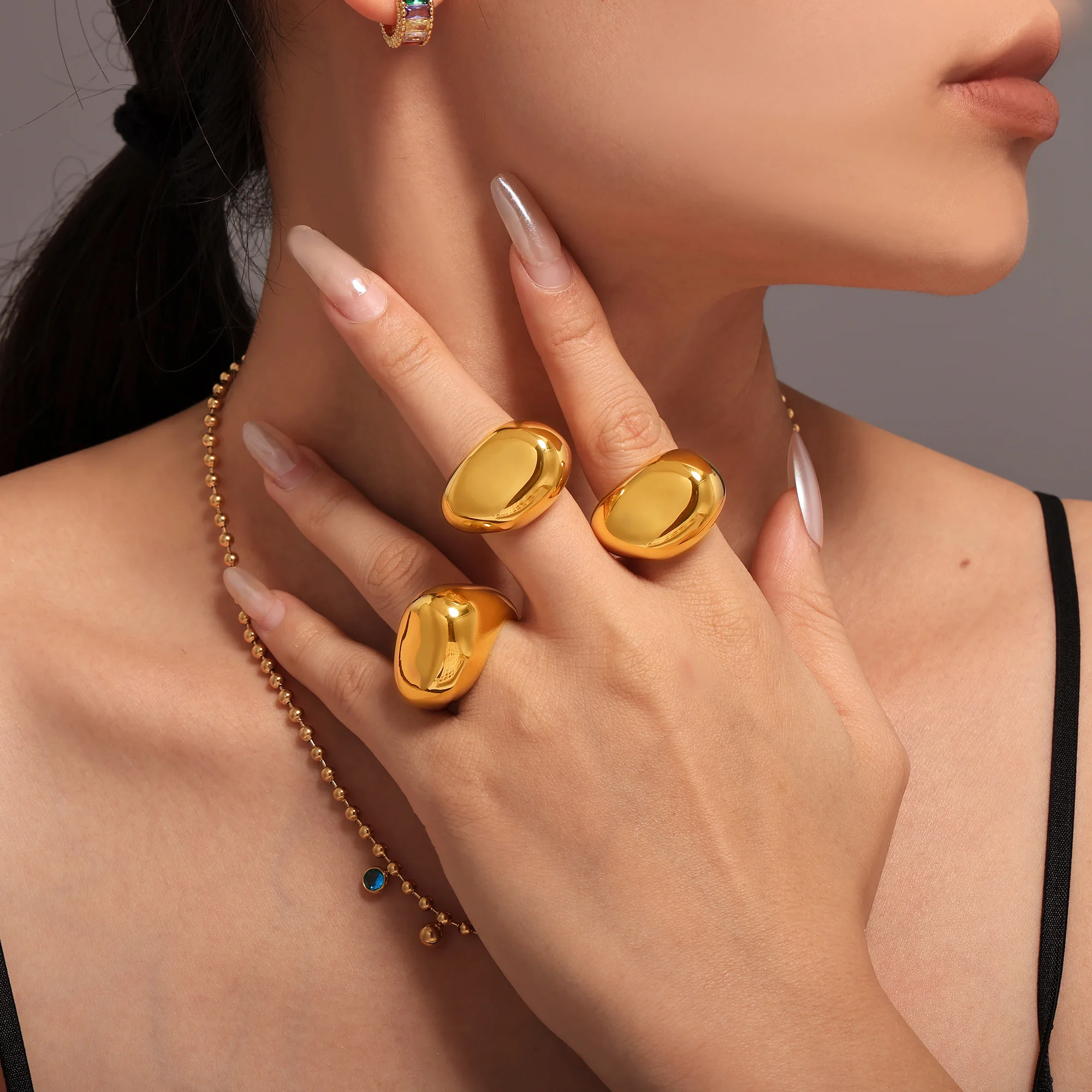 Anelli irregolari lisci da donna, placcati oro 18 carati, impermeabili, anti-ossidazione, minimalisti, in acciaio inossidabile, gioielli estetici. - immagine 2
