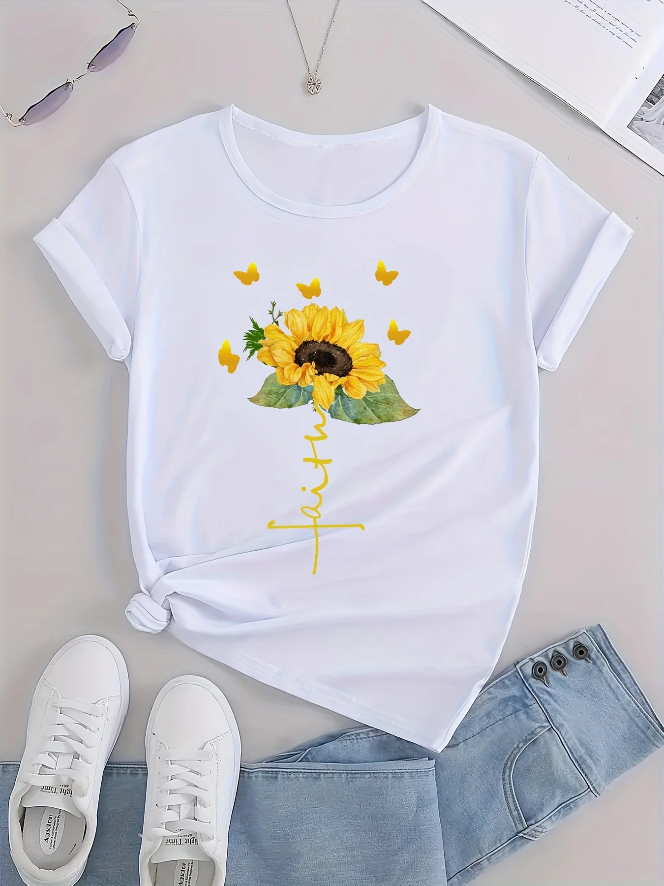 Women's Sunflower Graphic Casual Sports Loose T-shirt - Round Neck Letter Printed Summer Workout Top