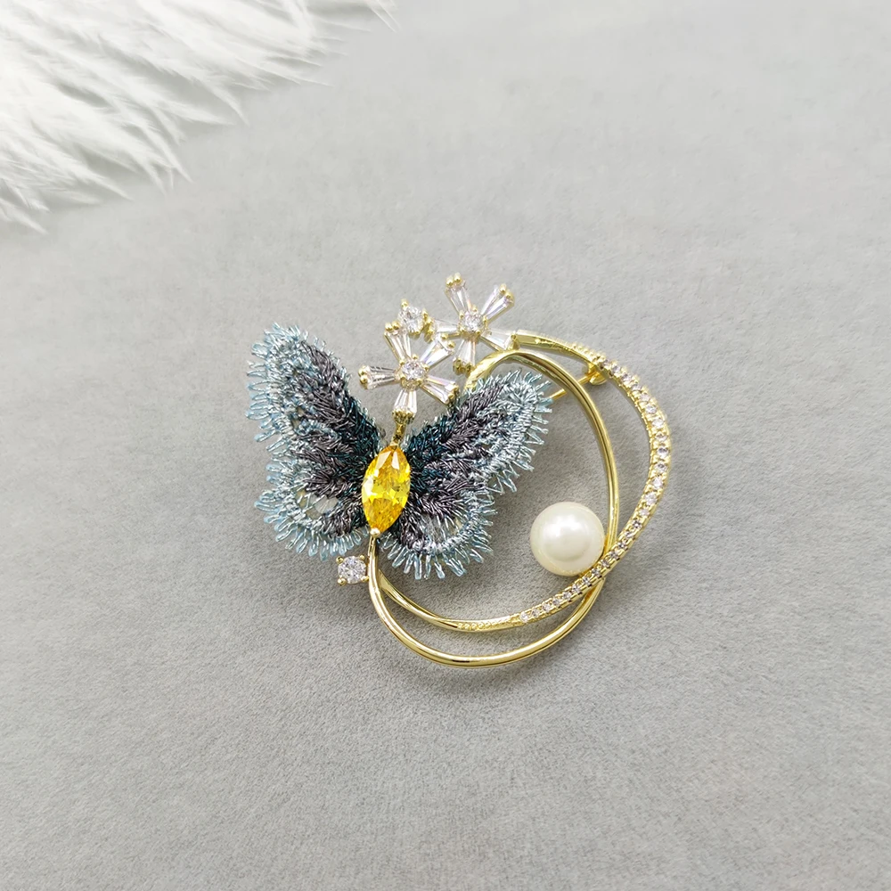Blucome New Design Embroidery Brooch Delicate Copper Butterfly Brooch for Women Corsage Suit Scarf Hat Hijab Pins Accessories