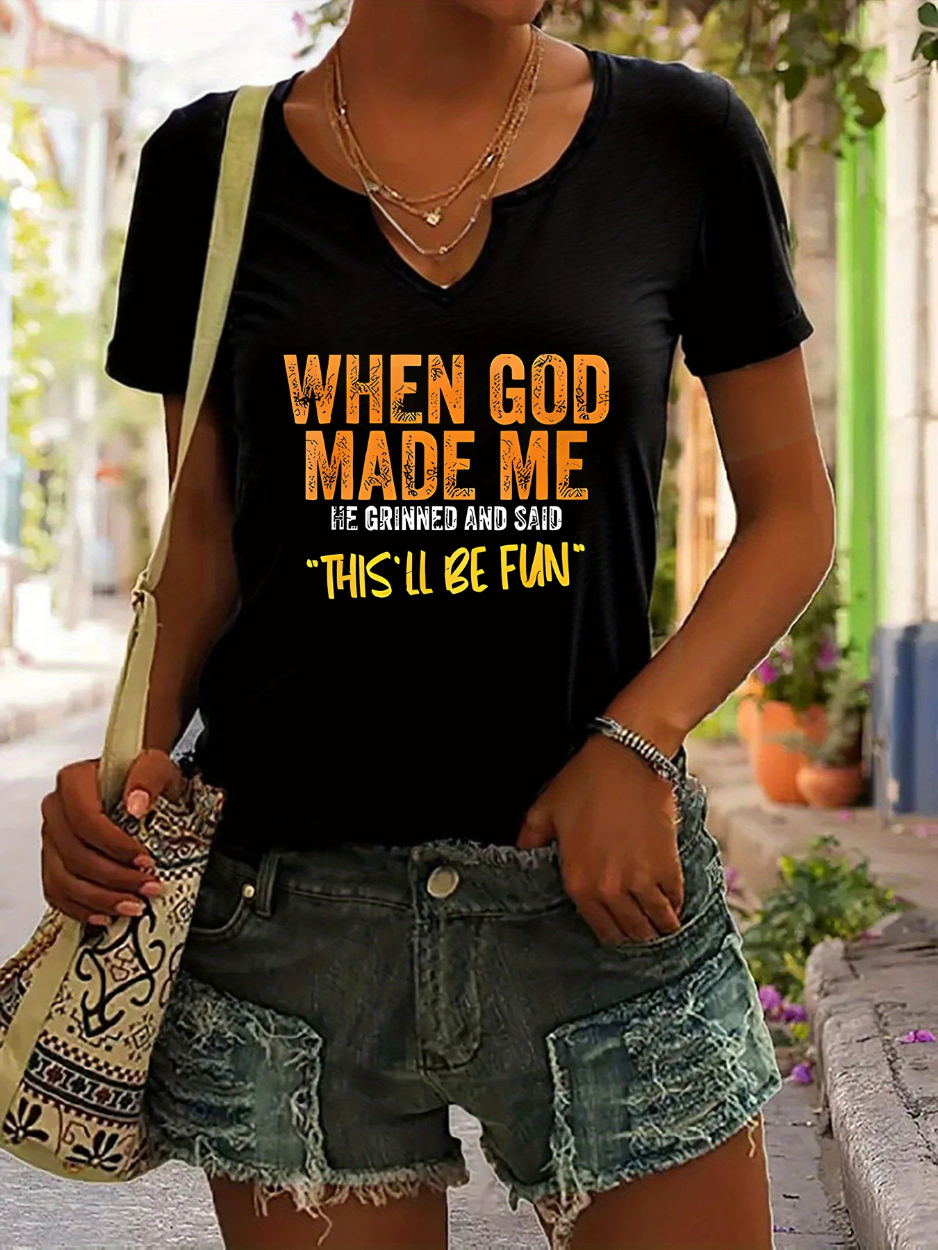 Damen-Sommer-T-Shirt mit V-Ausschnitt und kurzen Ärmeln, lustiger Slogan-Druck mit dem Spruch „When God Made Me“, humorvolles, lässiges Mode-Top