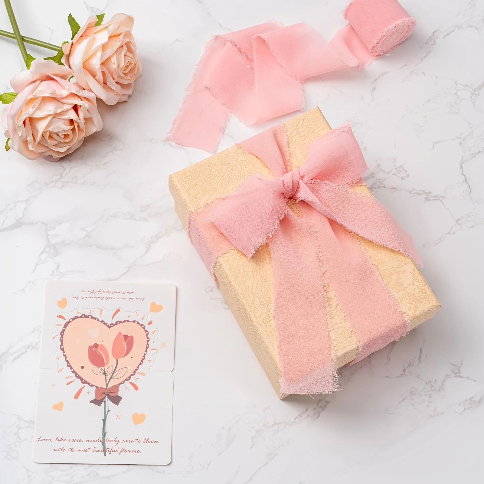 블러쉬 파우더가 들어간 수제 시폰 리본, 웨딩 초대장 포장, 신부 부케, DIY 등 다양한 용도에 적합합니다.