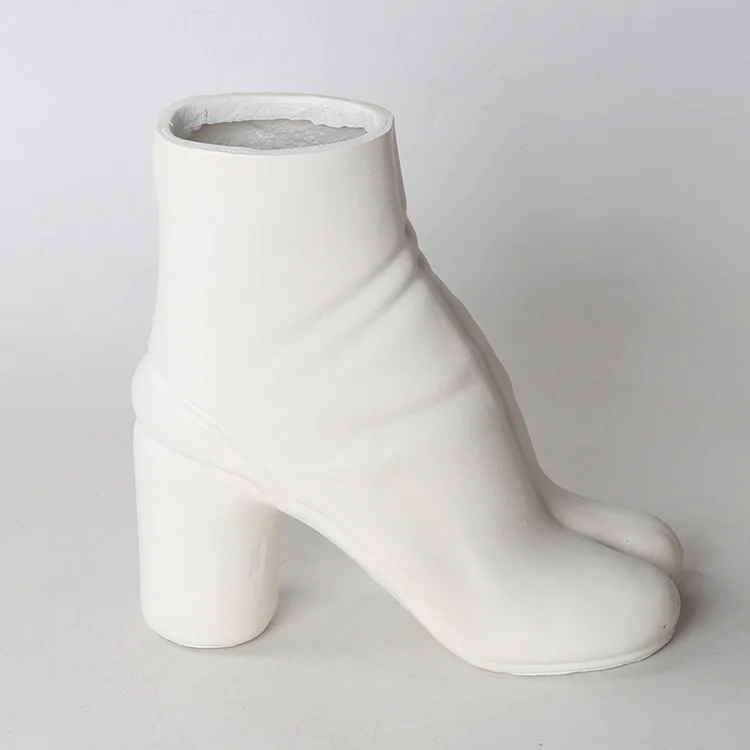 Fashionable White Boots Resin Vase, Forked High Heels Flower Arrangement, Creative Women's Shoe Flower Pot, Home Decoration 4