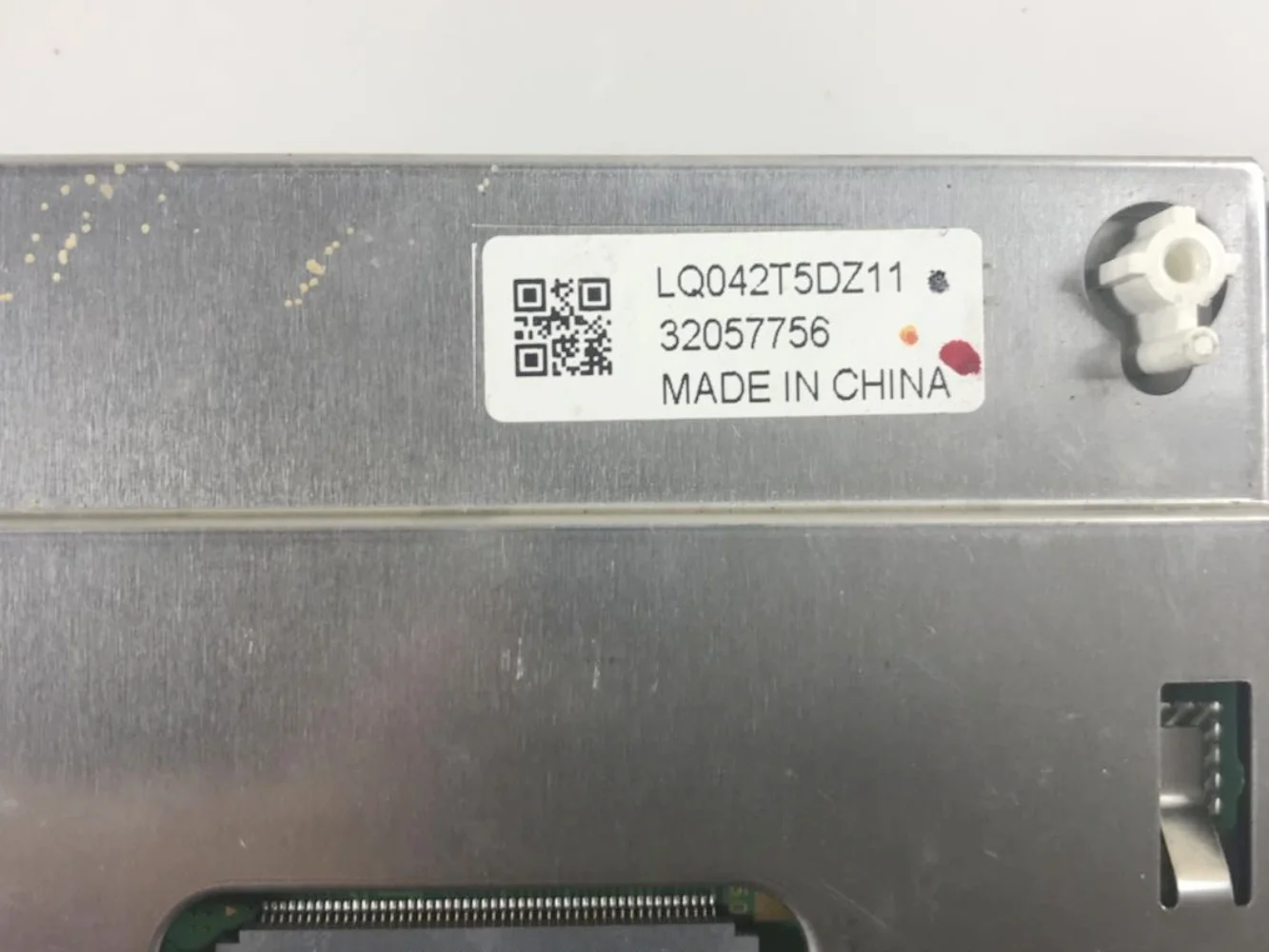 Рисунок 3 - ЖК-экран LQ042T5DZ11