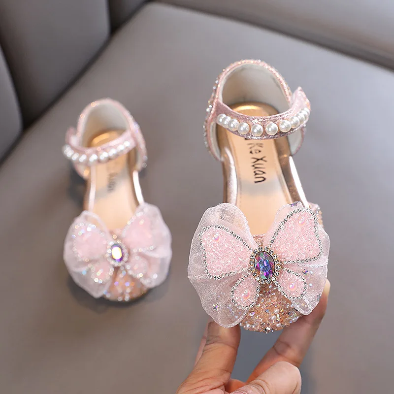 

AINYFU Girls Princess Sandals Summer Fashion Lace Bow Flat Party Shoes Children Pearl Rhinestones Sandals Soft Sole Baby Shoes