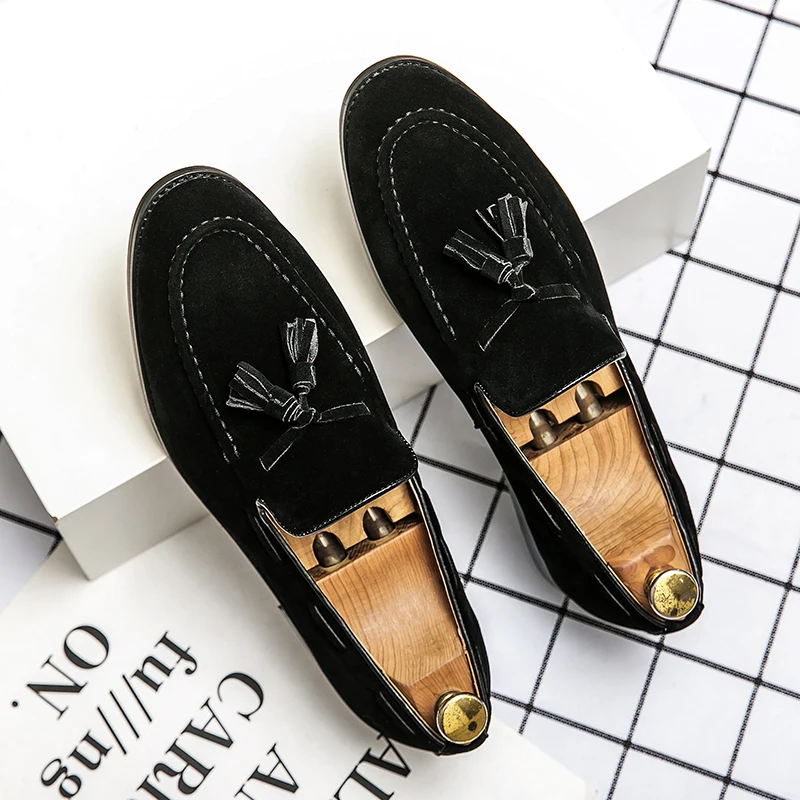 

Spring Luxury Brand Men Tassel Shoes Loafers Men Shoes Casual Suede Slip on Breathable Comfortable Moccasins Shoes Nubuck Shoes