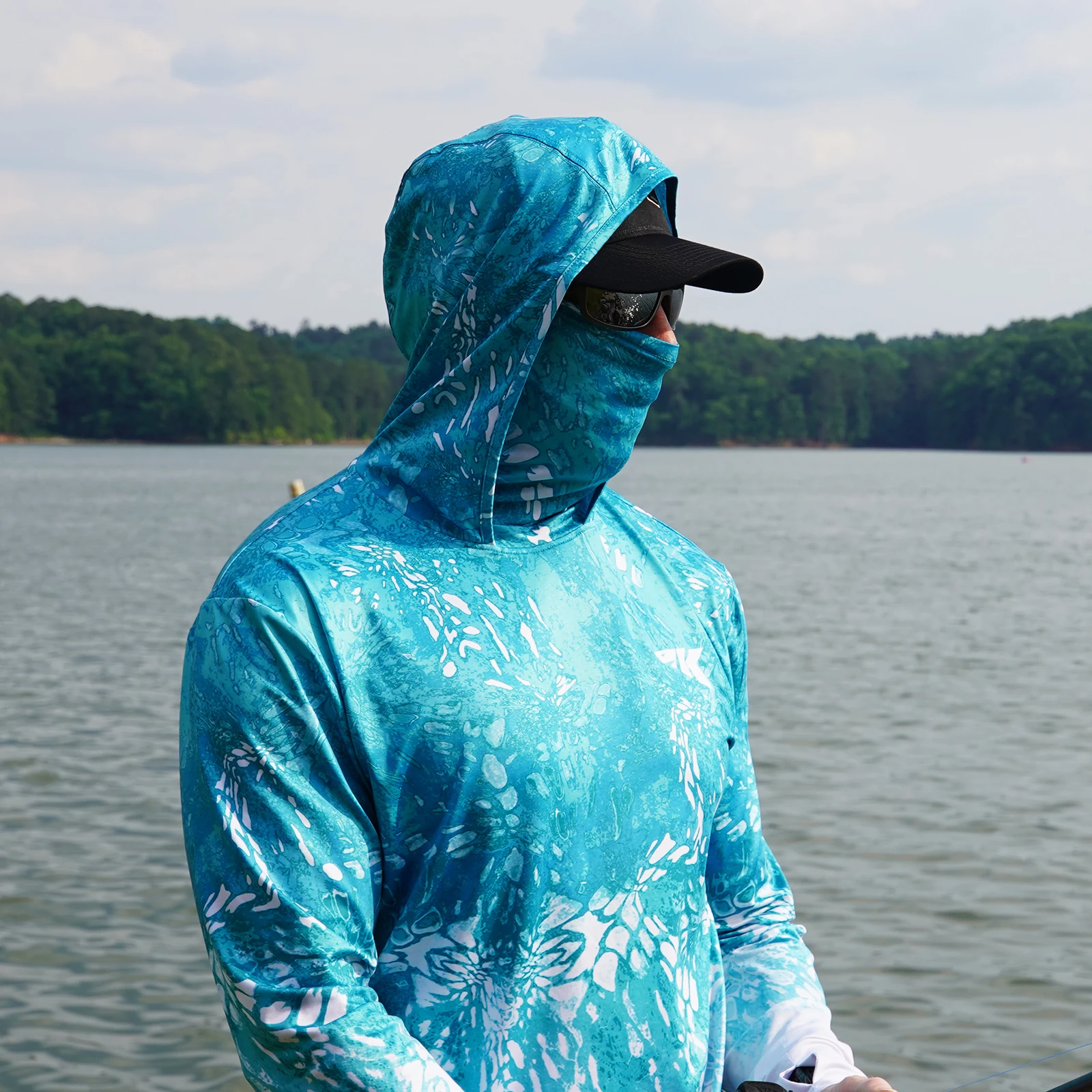 KastKing Men's Hoodie Shirt UPF 50 Sun Protection Long Sleeve Fishing Shirt  UV Protection Shirt With Neck Gaiter New