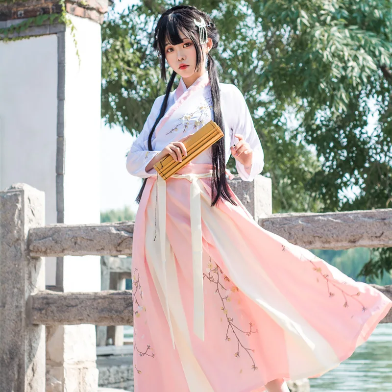 

Китайская традиционная одежда Hanfu для девочек, летнее сказочное платье с цветами сливы, наряды для дам, Милый этнический цветочный принт аниме