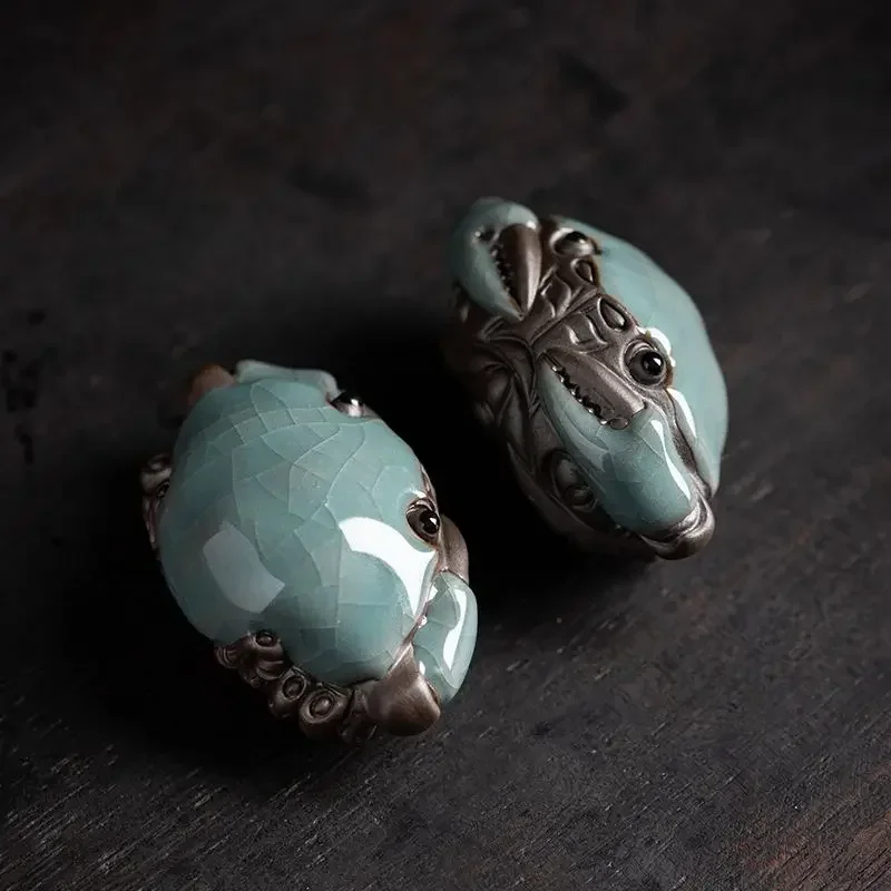 Ge Kiln Cracked Glaze Crab Tea Play Handmade Kongfu Tea Pet Decoration Chinese Table Ceremony Accessories Pet tea pet ornaments
