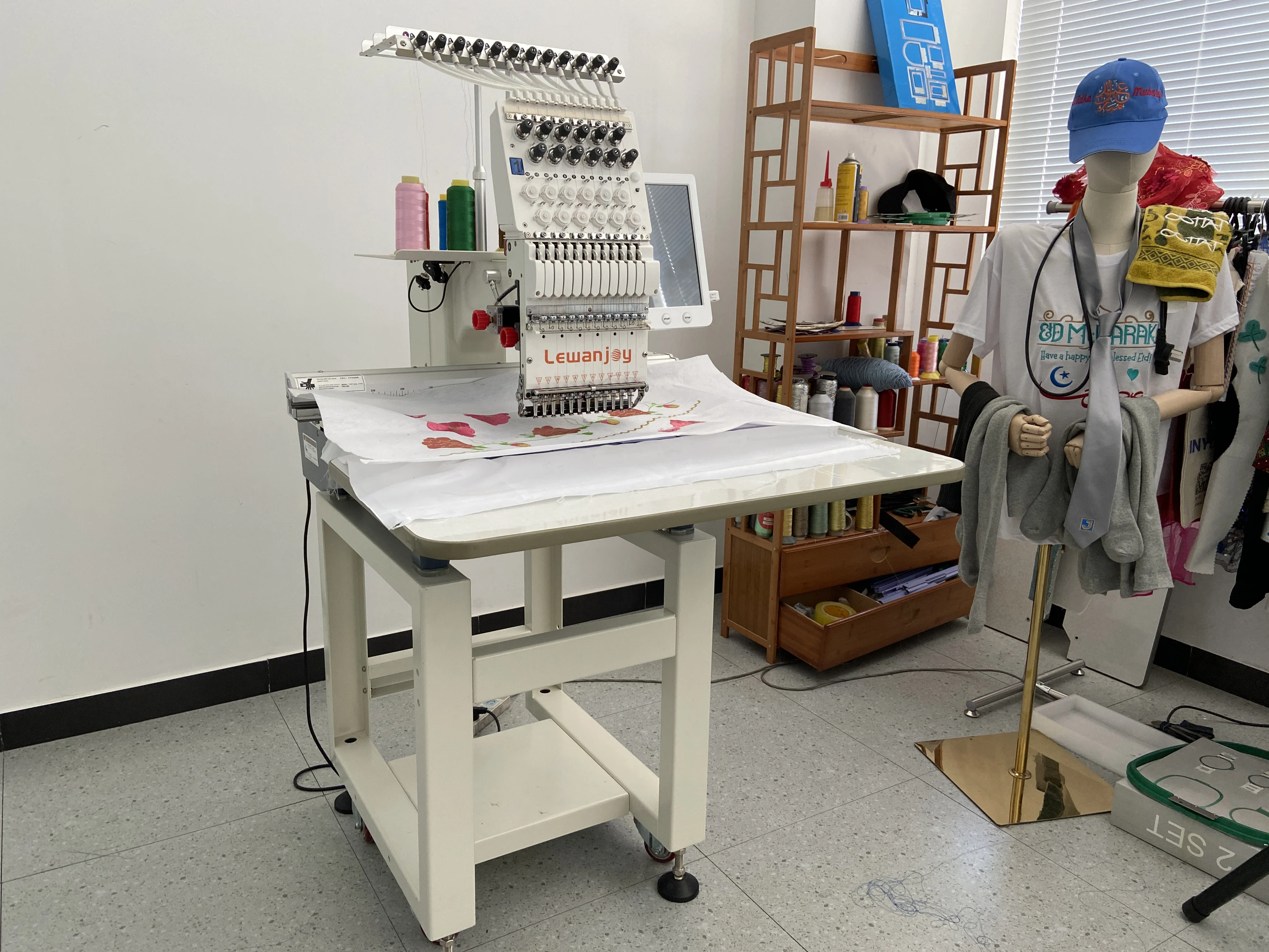 Lewanjoy Single Head Household Flat Hat T-shits Embroiderer Simple Frame Thread One Head 12/15 Needles Embroidery Label Machine