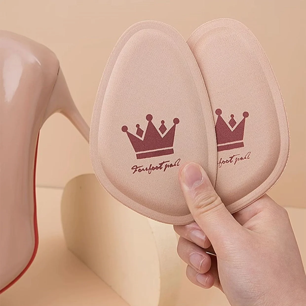 1 pair of Non-slip Crown Forefoot Pads Ladies Foot Care Pads