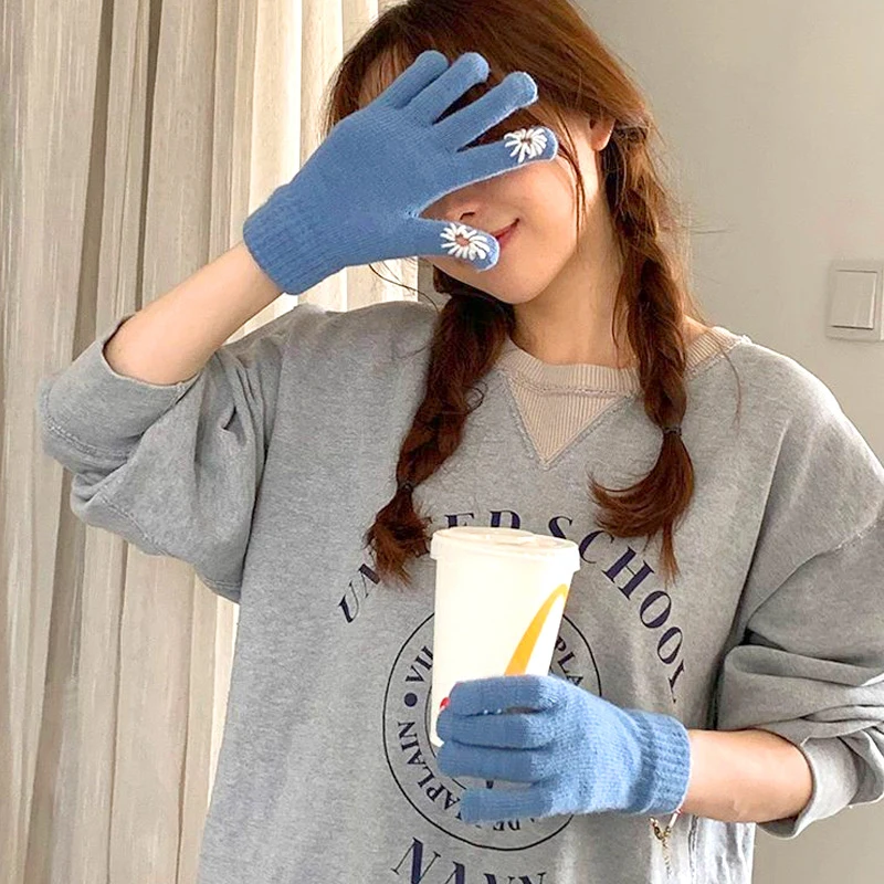 Рисунок 5 - Теплые трикотажные перчатки на весь палец