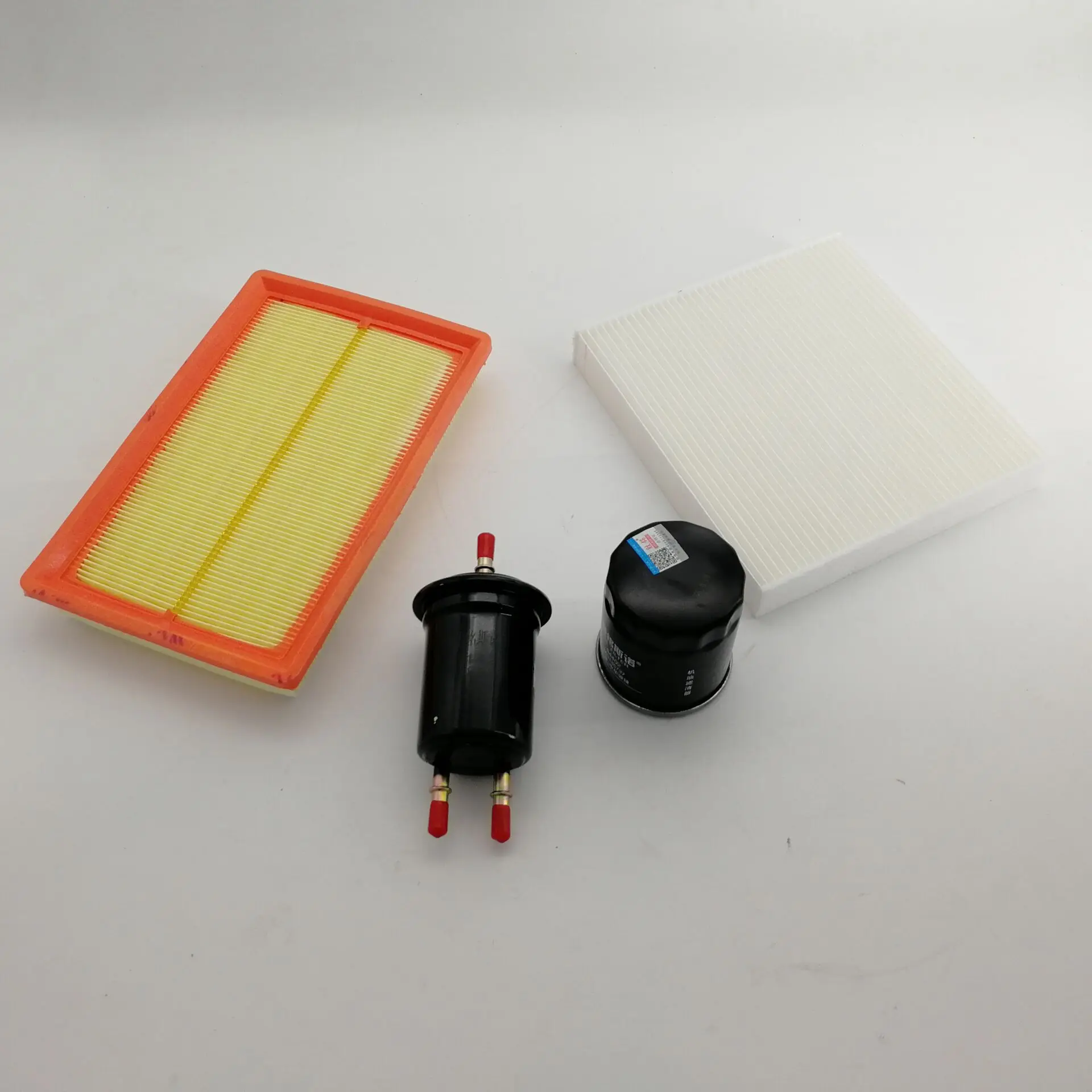 

OEM Высокое качество, гарантия при заказе из России stock4 штук набор воздушного фильтра, масляного фильтра, кондиционера, топливного фильтра для Brilliance V3