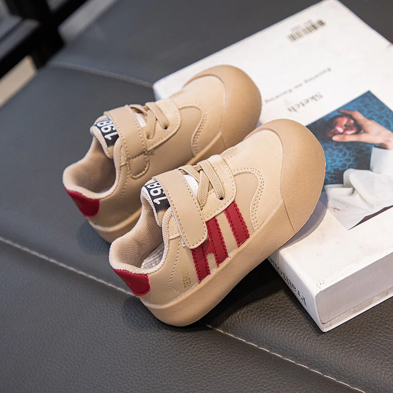 Baskets décontractées pour enfants, chaussures de sport respirantes pour garçons et filles, chaussures de tennis, mode printemps, blanches, plates, course à pied_voghion.com