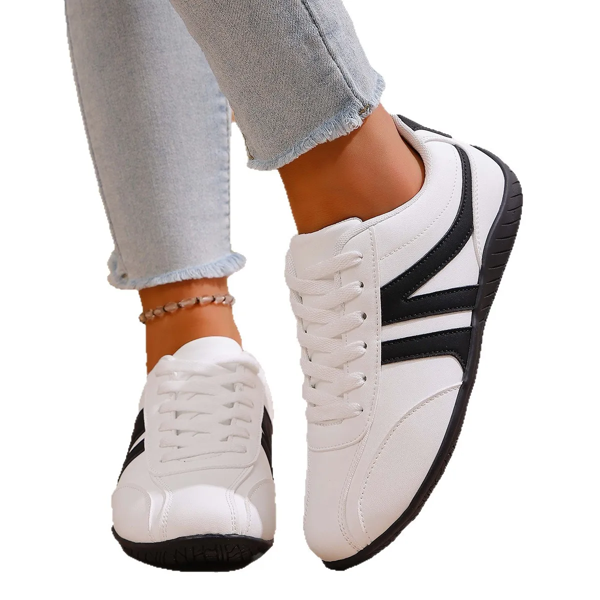 2025 new Women's Lightweight Breathable Shoes Stylish Lace-Up Casual Shoes - With Closed Toe Design, Perfect For Casual Wear