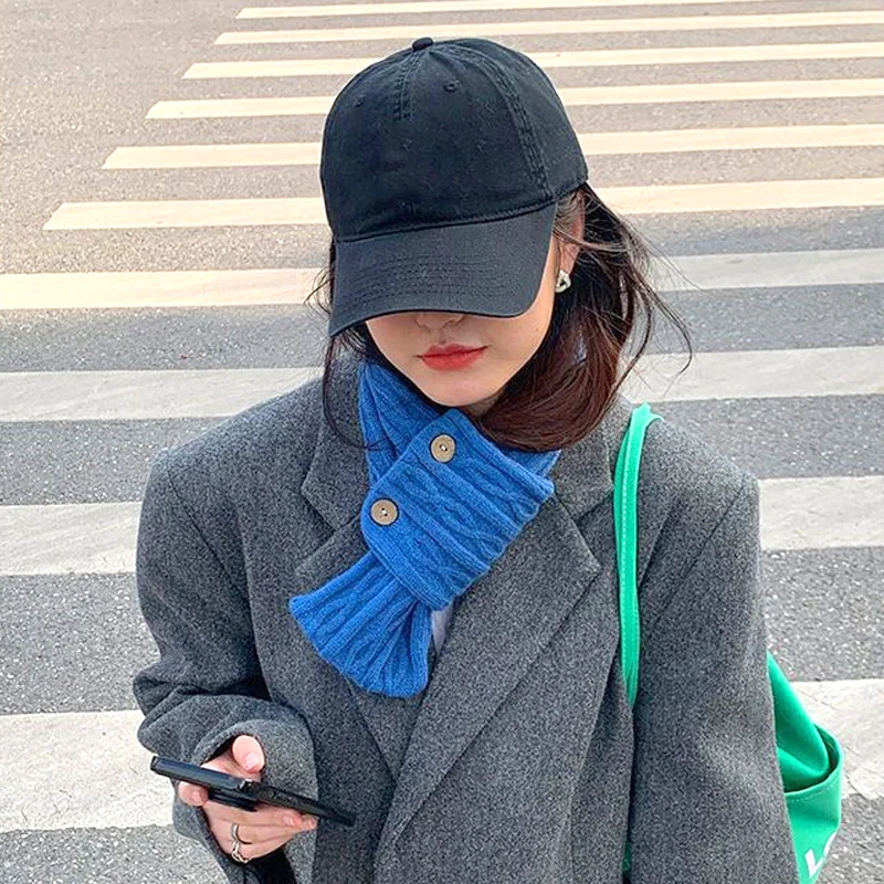 Рисунок 3 - Однотонный Мягкий Вязаный крючком шарф на пуговицах