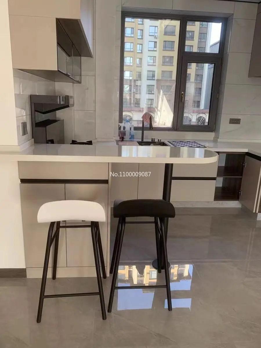 Рисунок 3 - Современное минималистичное искусственное