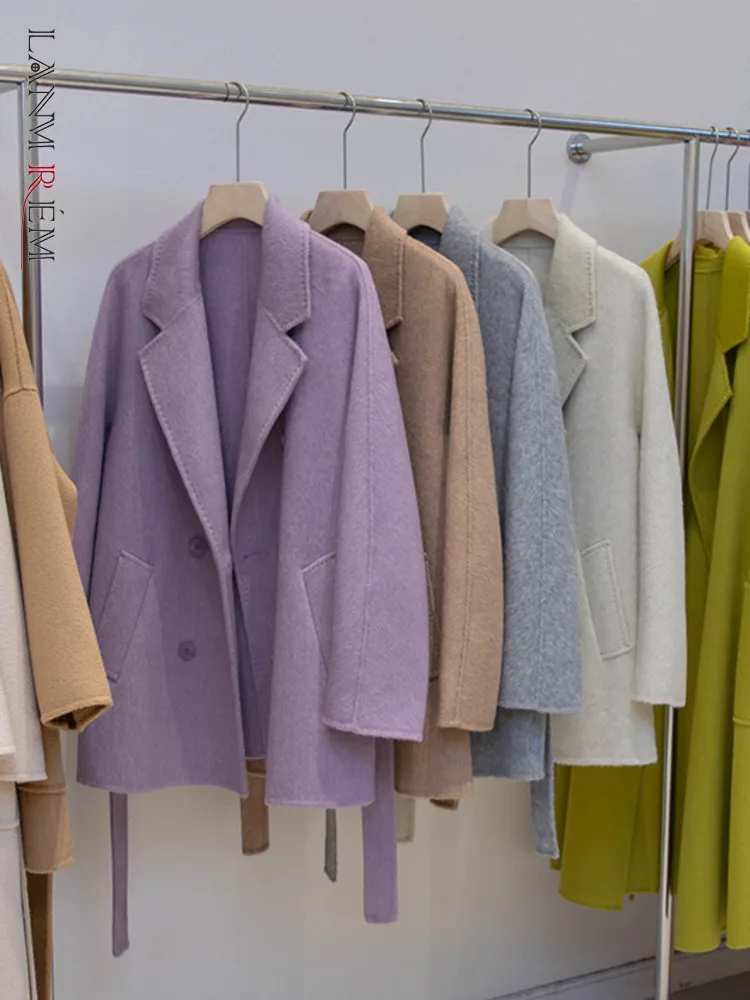 

LANMREM 2023 Winter New Wool Coat For Women Notched Collar Belt Double Breasted Solid Color Female Clothing Fashion 2AA3141