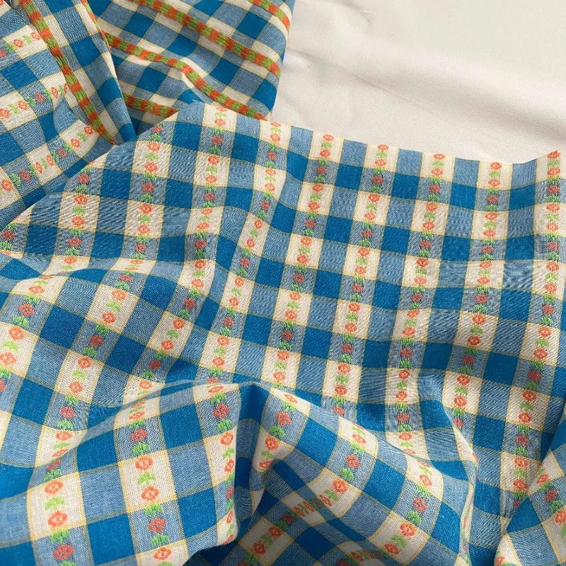 Small fresh blue and white plaid exquisite weaving and embroidery small flower polyester cotton clothing fabric DIY 145x50cm cotton fabric cotton poplin fabric