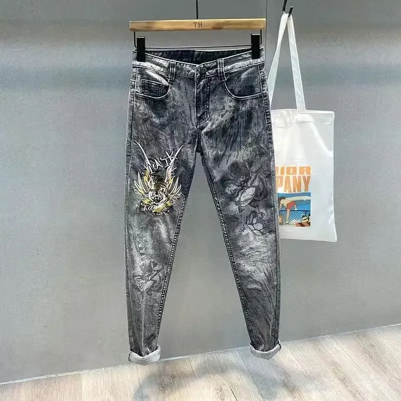 thumbnail image 1 of Pantalones vaqueros con estampado de hip hop y gráficos punk para hombre, pantalones harén, pantalones vaqueros masculinos de alta calidad, tendencia 2024, vaqueros góticos de invierno, 1 of 4