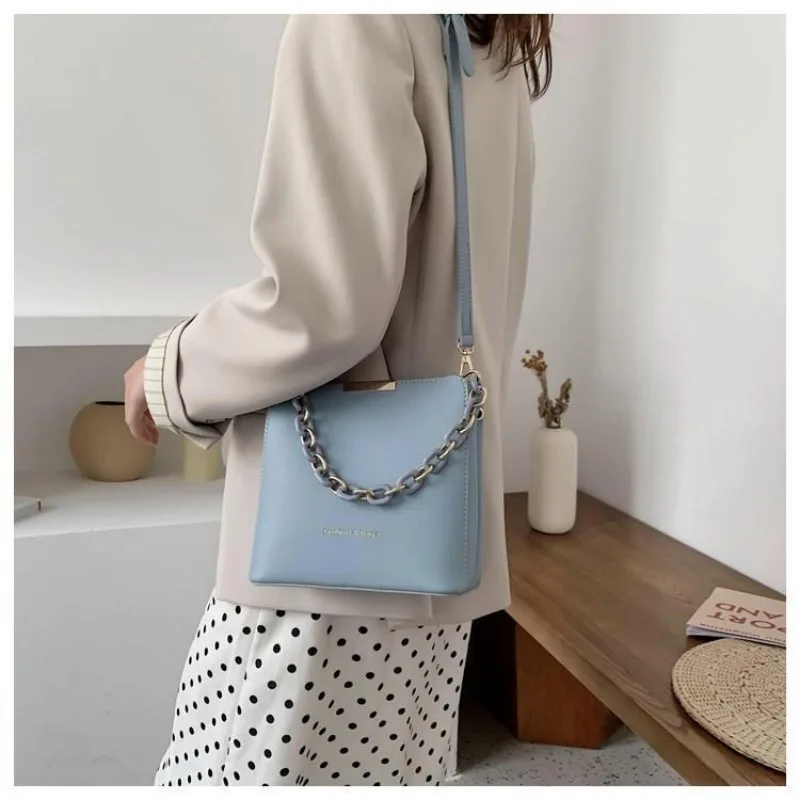 Borsa a secchiello bianca da donna, borsa a tracolla versatile_voghion.com