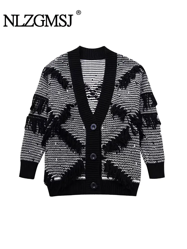 

TRAF 2023 Autumn Oversized Tassel Decoration Cardigans Long Sleeve Loose Knitted Sweater Woman Winter Street Y2K Sweaters Coat