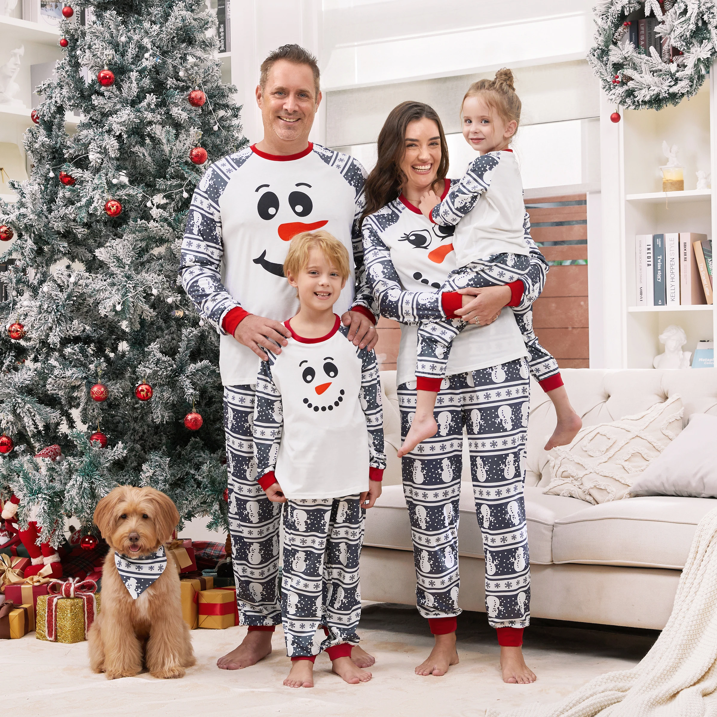thumbnail image 1 of Conjuntos de pijamas navideños a juego con estampado de muñeco de nieve para la familia, de manga larga, 1 of 5