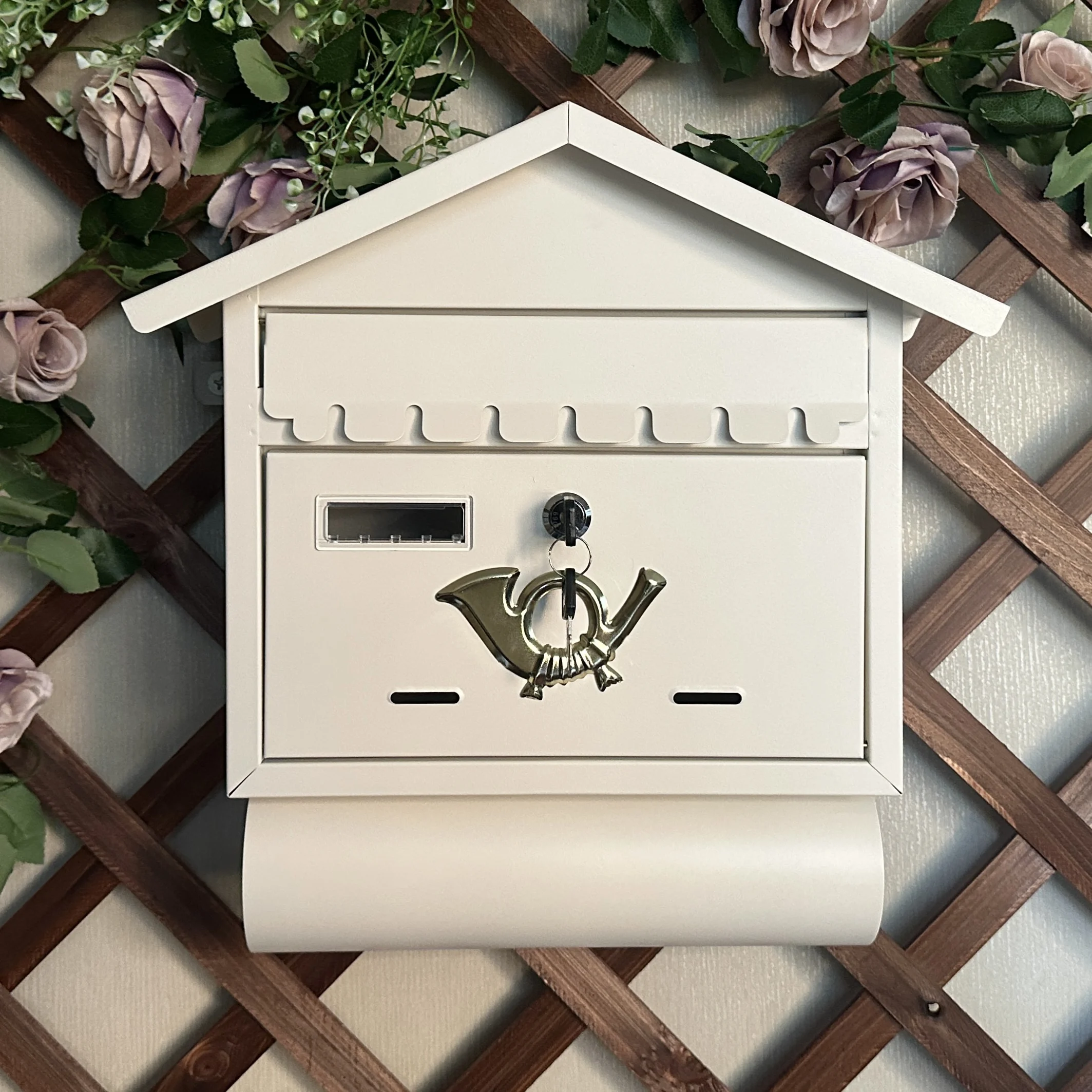 Description Picture 2 of itemIron Mailbox Outdoor Wall Decoration Rainproof and Waterproof Post Box Idyllic and Creative Letter Box European Retro