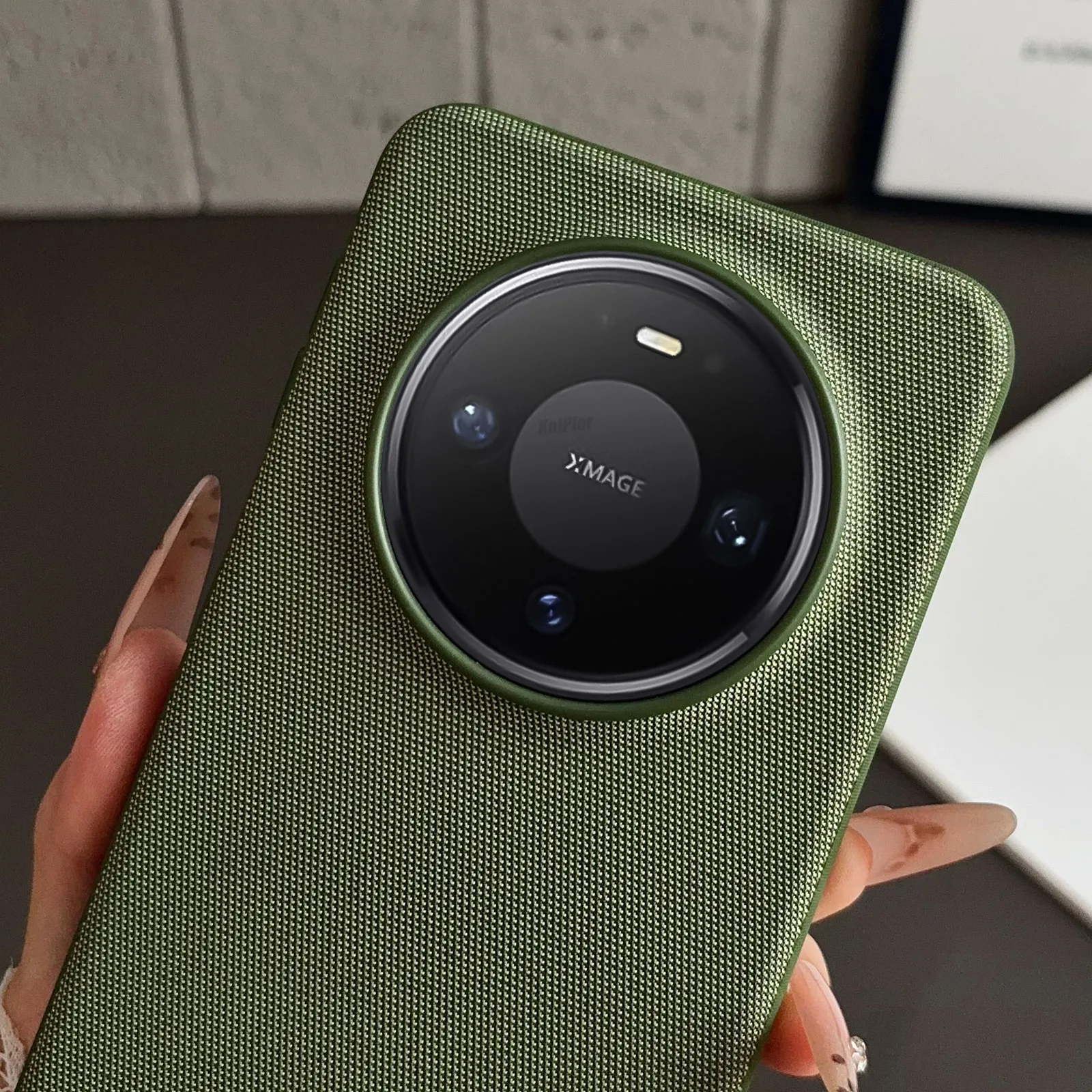 Premium Cloth Fabric Magnetic Wireless Charging Case with Metal Buttons and Anti‑Scratch Textured Back Cover