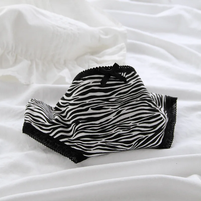 3Pcs/set Women Sexy Cotton Panties Underwear Seamless Soft Briefs Skin-Friendly Female Lingerie Mid-waist Black Underpants 3