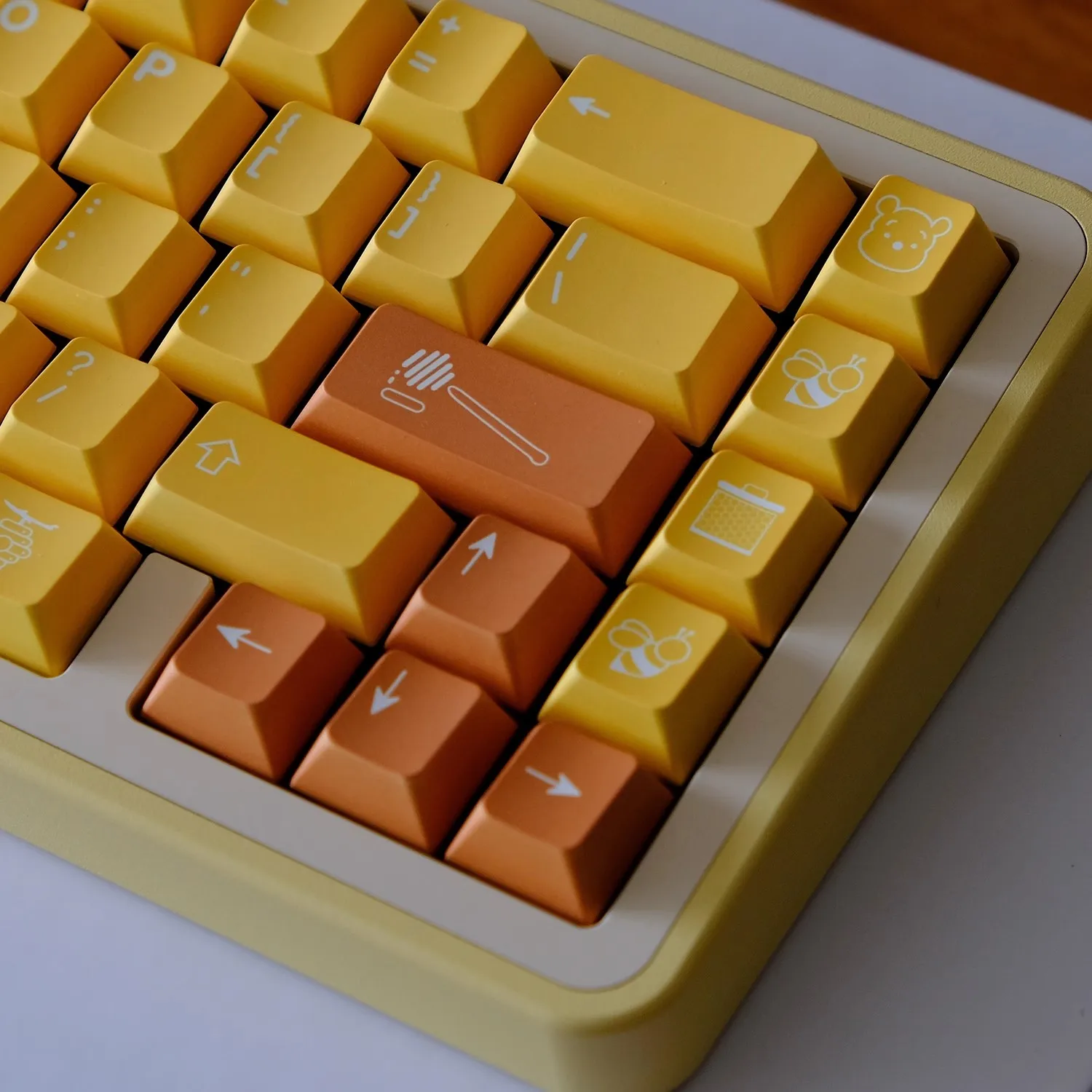 1 Set GMK Honey Keycaps Yellow White Orange PBT Dye