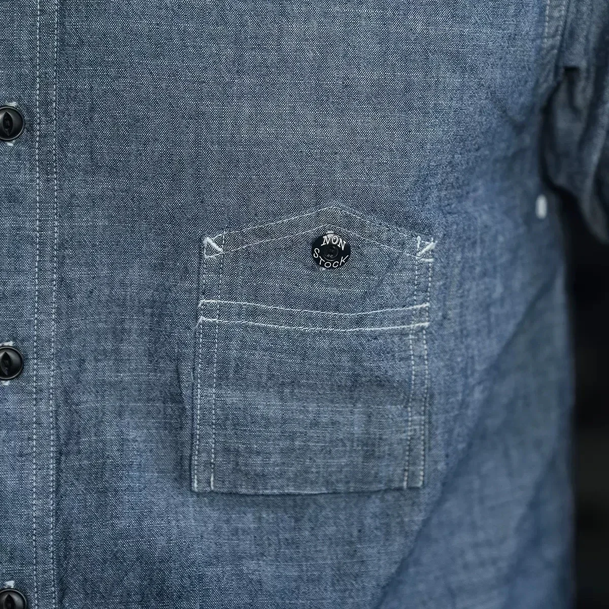 Non Stock Cigarette Pocket Chambray Shirt WWII Simplified Version Mens Short-Sleeve Work Shirt 4
