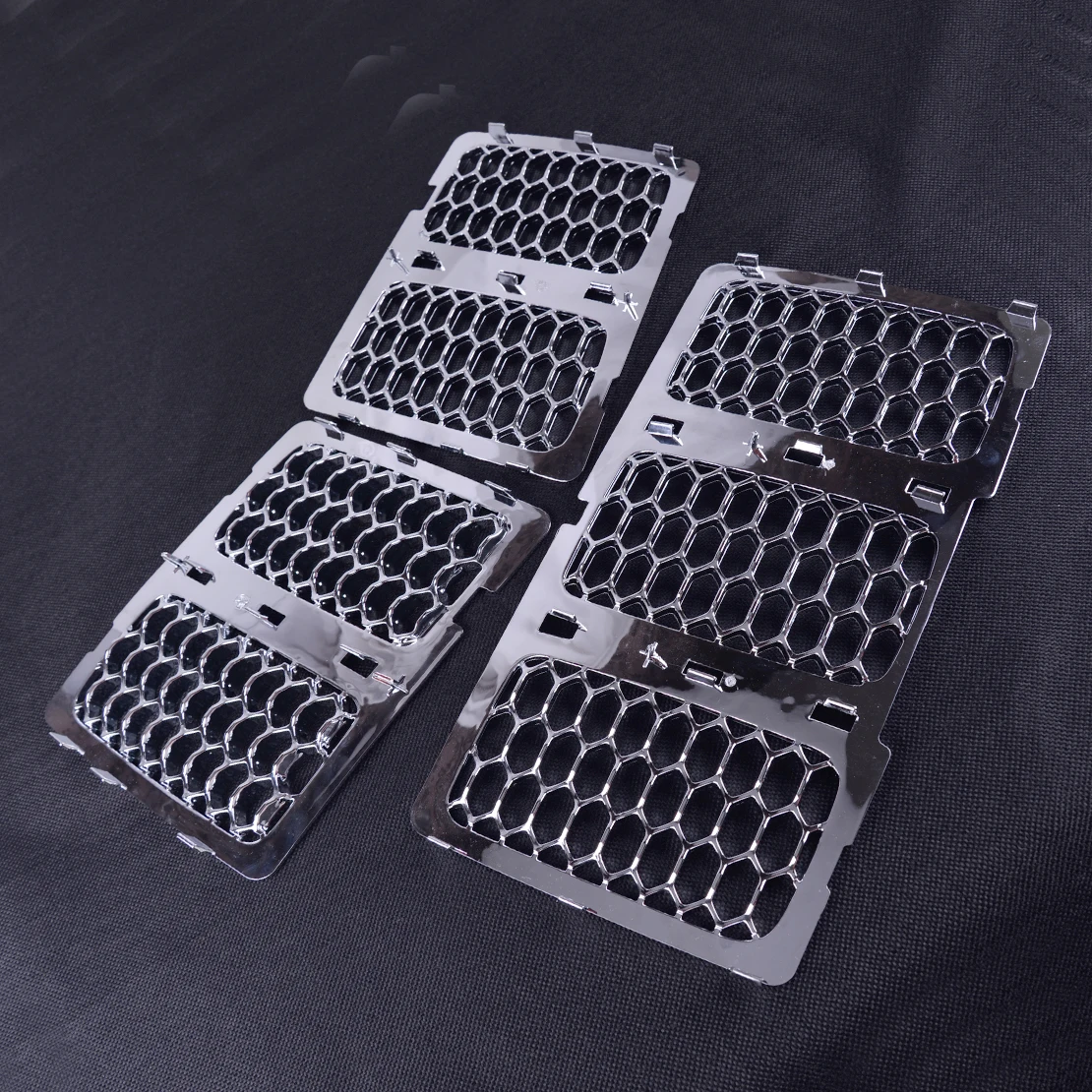 

DWCX Car Styling Silver Front Insert Honeycomb Grille Grill Mesh Trim ABS Fit for Jeep Grand Cherokee 2014 2015 2016