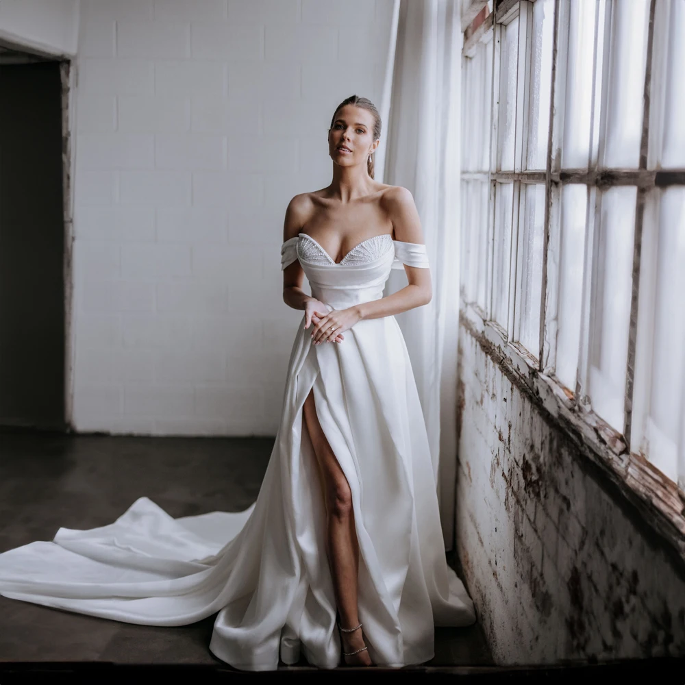 

Off the Shoulder Pleat Simple Wedding Dress Sexy Side Split Birdal Gown Court A-line Backless Wedding Gown for Women robe de
