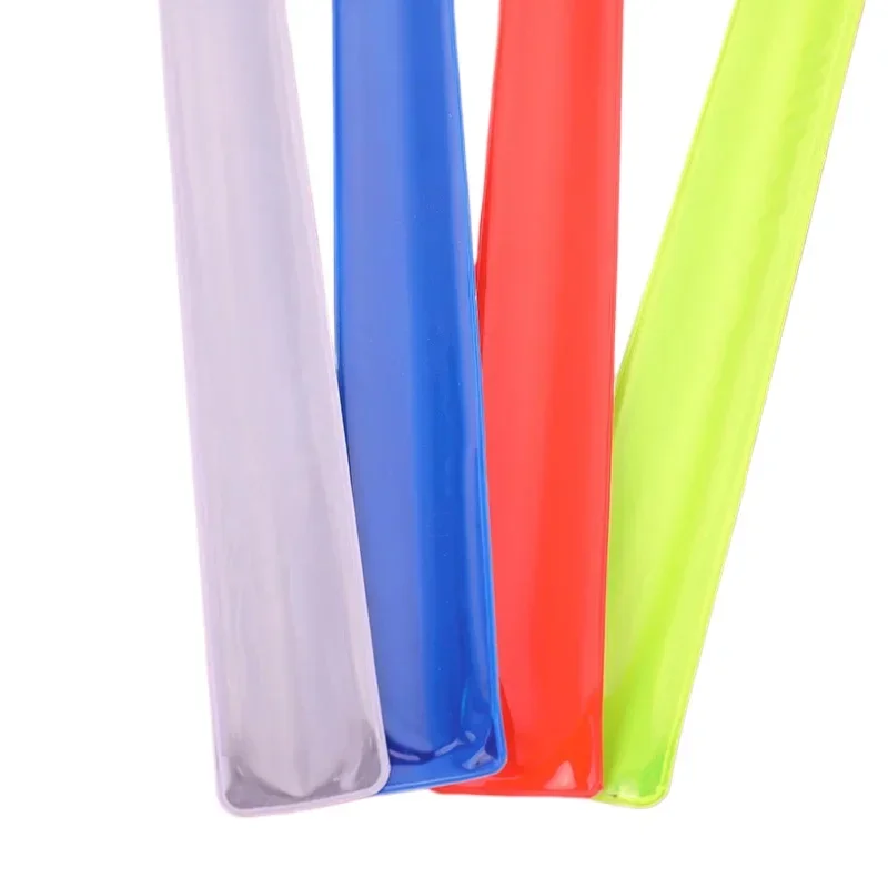 Reflective Wristband Slap Band Bracelets Armband Reflective Tape Bands Led Running Armband for Man Woman Kids Night Running Cycling Sports Safety