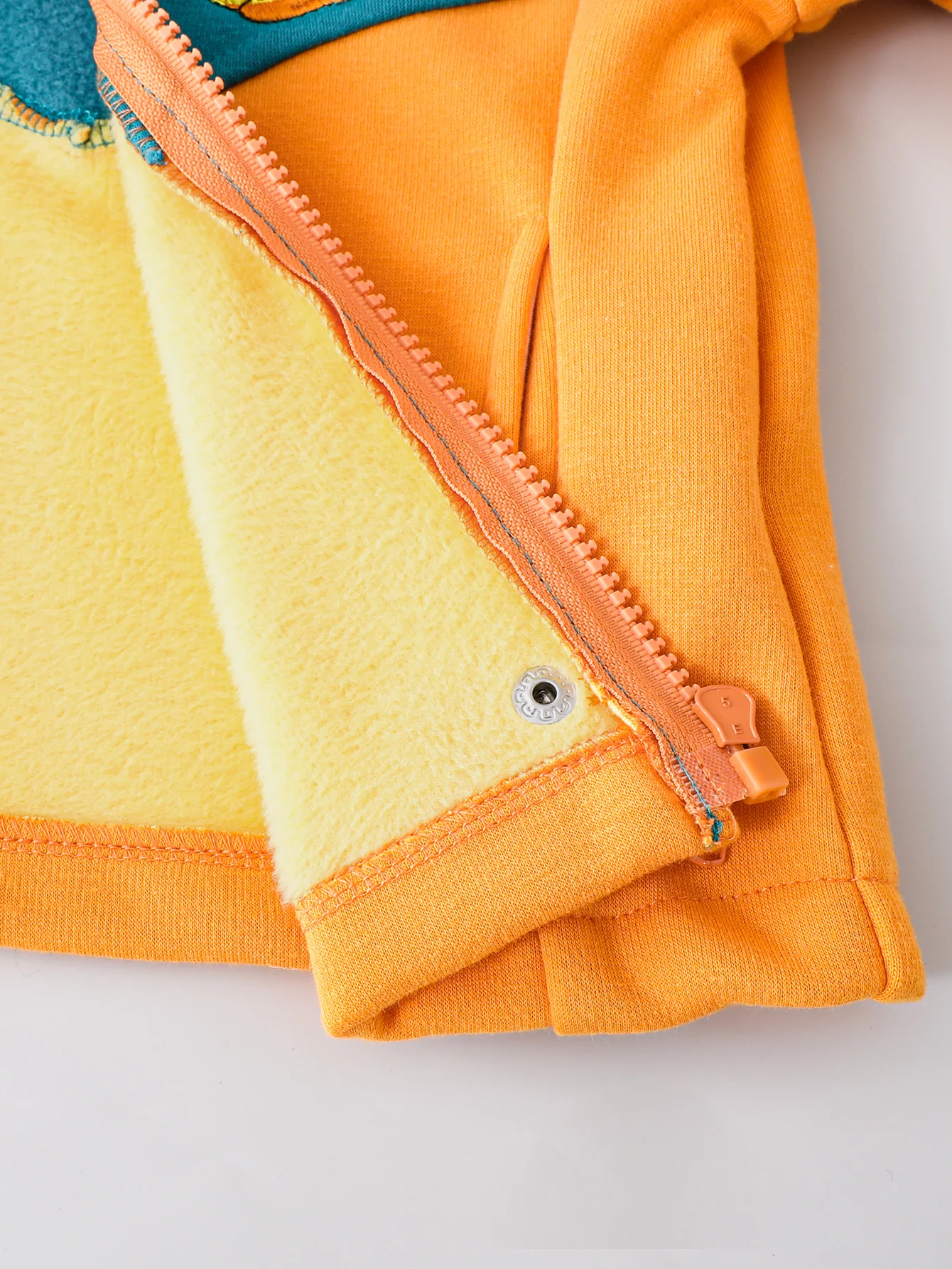 Autumn new fashionable children's clothing color blocked boys' and babies' winter tops hooded jackets