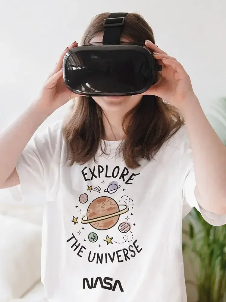 

ExploreTheUniverseT-shirtWomen's-NASADesigns