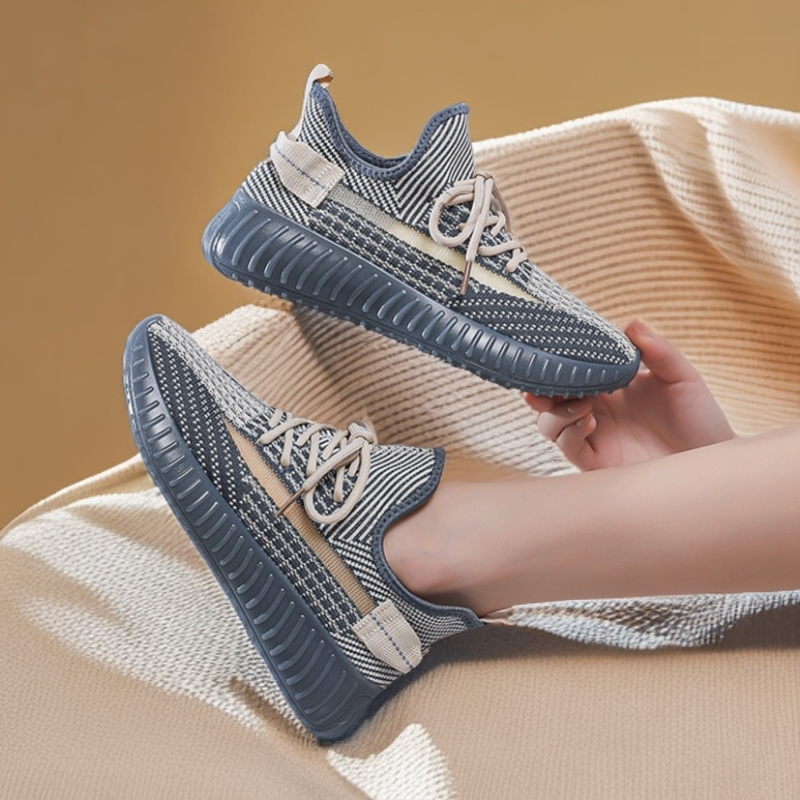 Ladies Flying Woven Shoes Jelly Shoes Korean Version Breathable and Comfortable Student Casual Sports Shoes Running Shoes