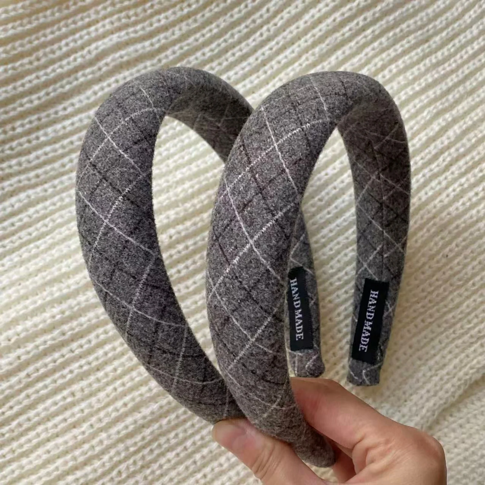 1PC Autumn Winter Gray Headbands, Woolen Heart & Plaid Pattern Hair Bands For Women, Wide Soft Non-Slip Hair Accessories