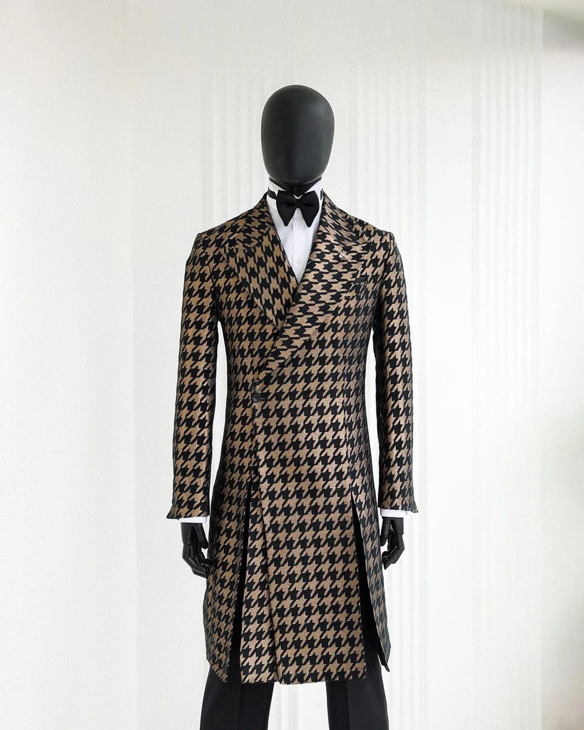 Mens Winter Checked Coat Peaked Lapel Wool Jacket Outerwear Thicken Warm Men Business Coats Only One Piece