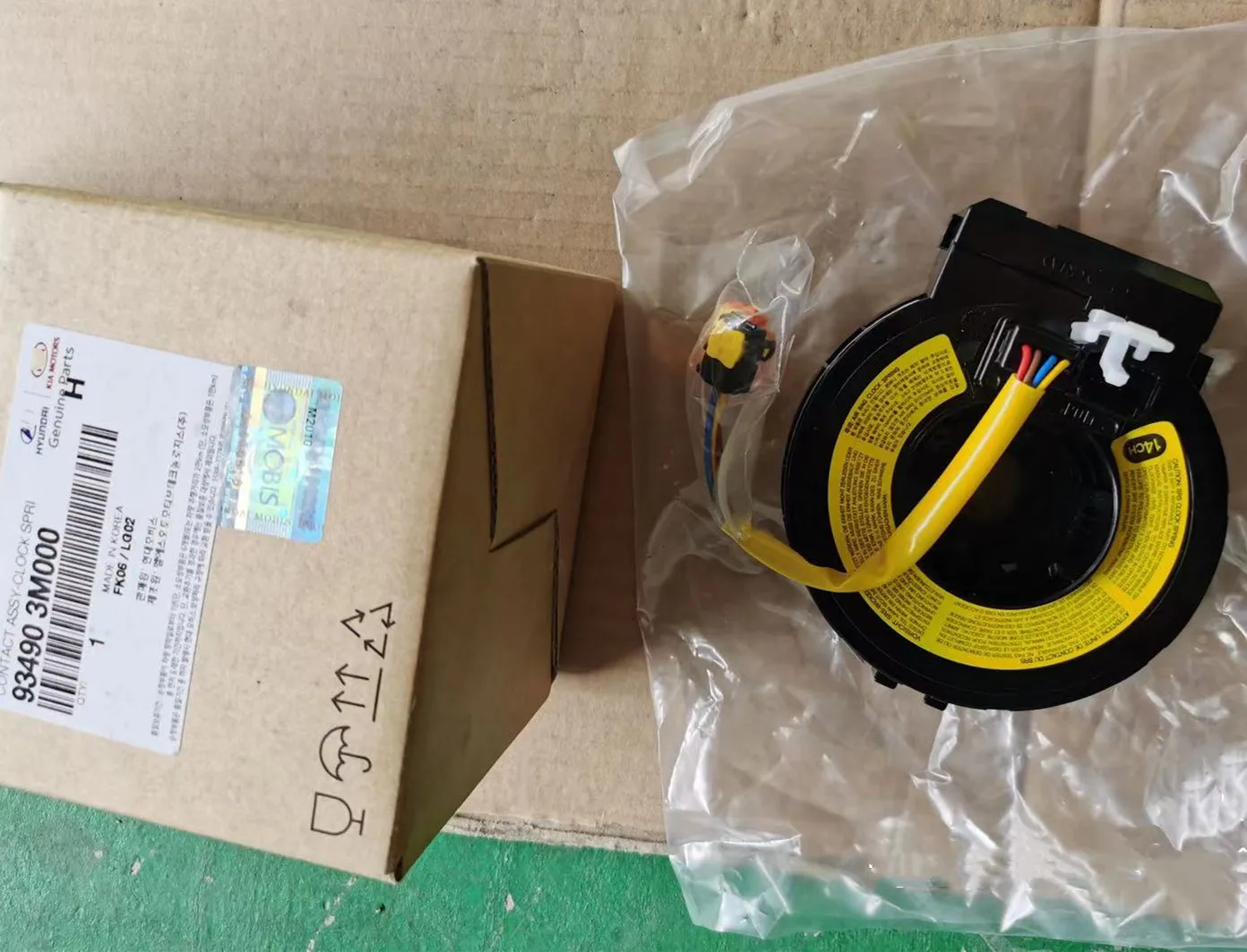 Genuine Parts steering column torque Angle sensor for Hyundai Equus