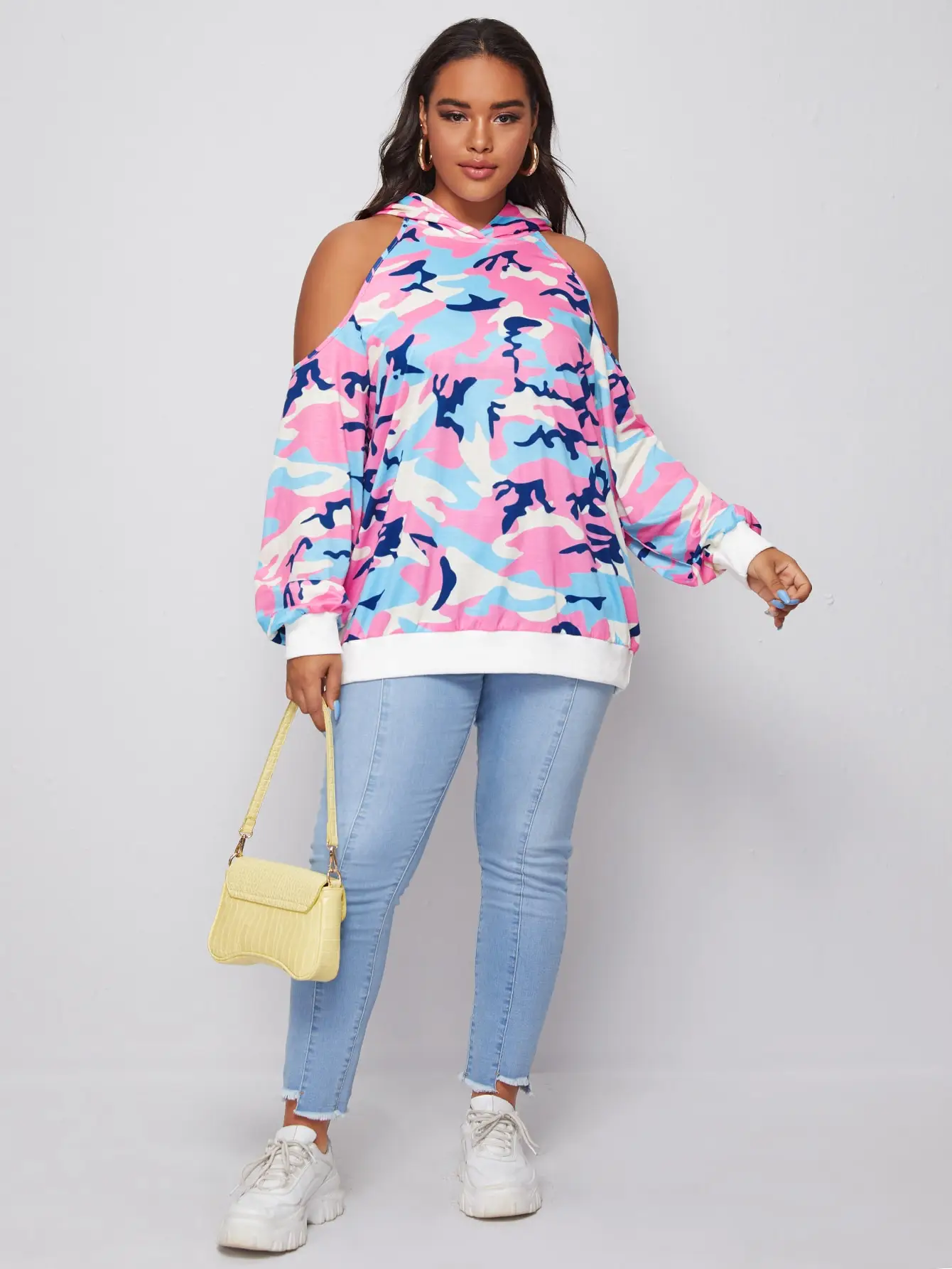 Рисунок 3 - Finjani камуфляжный принт с открытыми