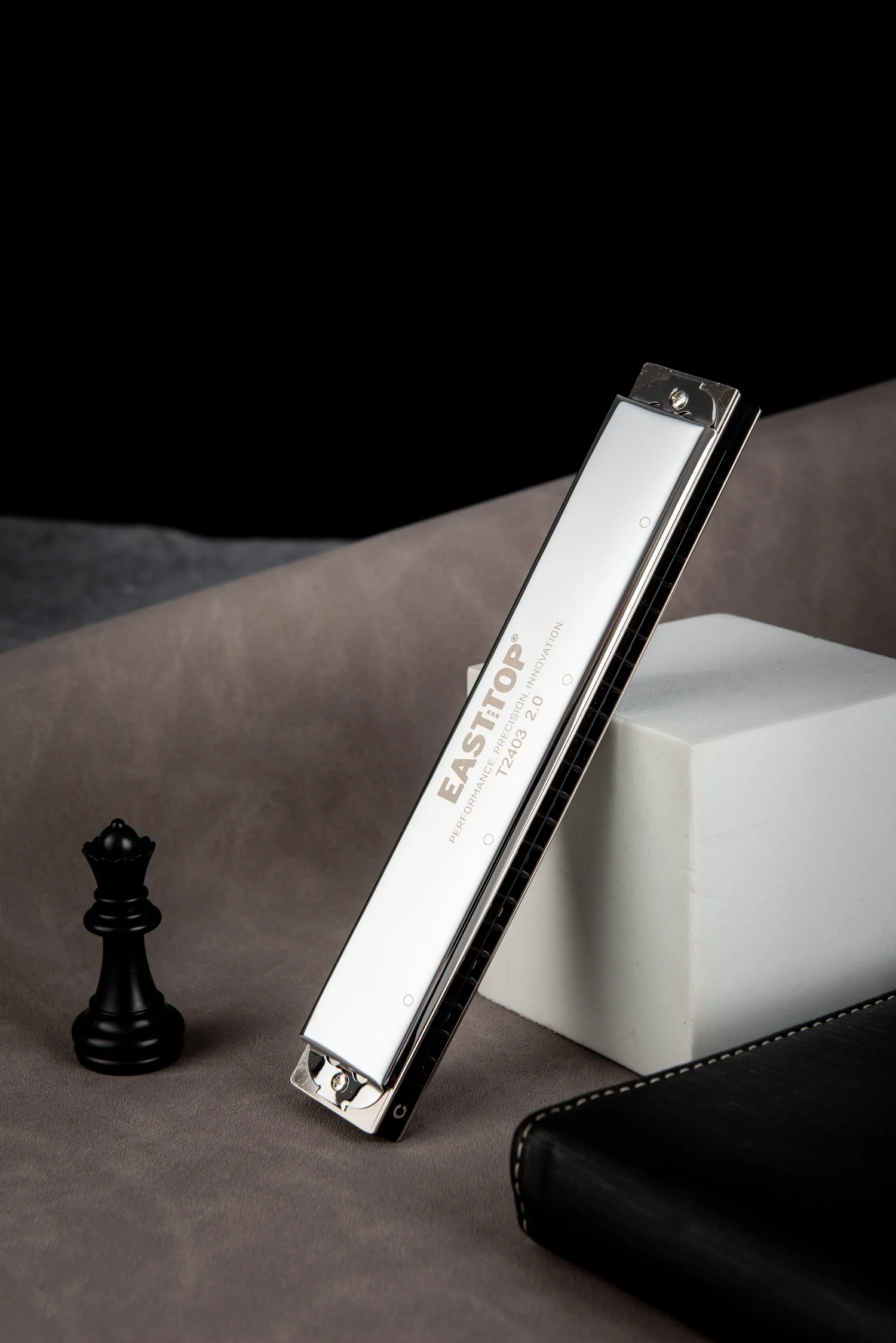 24穴プロフェッショナルパフォーマンスポリフォニックハーモニカ厚銅シートプレートBキーおよびその他のトーン Cハーモニカ(24pol