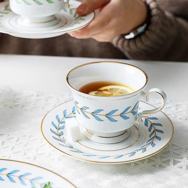 Blatt Kaffeetasse Untertasse Set Luxus Nachmittagstee Tasse Untertasse Moderne Espresso Latte Cappuccino Tasse Dessertteller Küche Frauen Geschenk – Detail 1