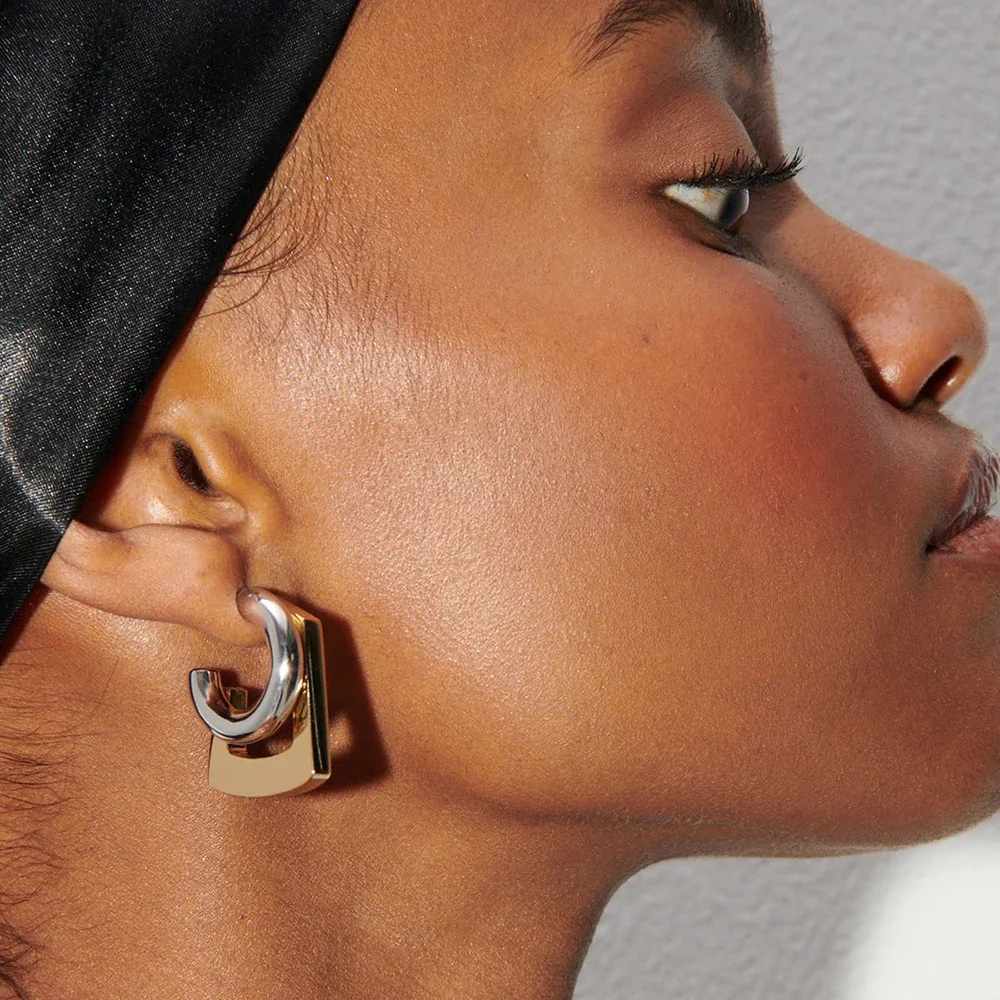 Personality Trendy C Shape Hoop Earrings Gold&silver Mix Color Ear Buckle Women's Huggie Earring Waterproof Retro Jewelry Gift