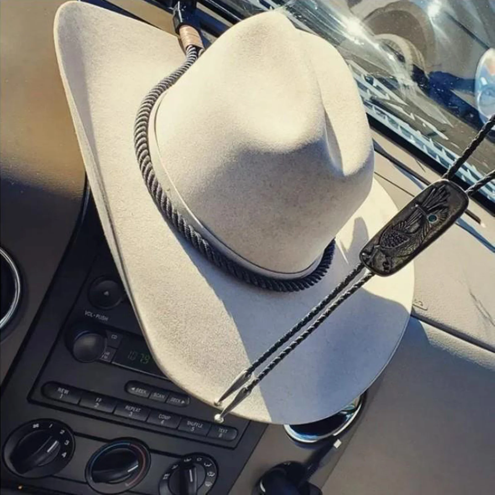 Cowboy Hat Holder Hat Mounts Universal Hat Hanger For Truck/Suv/Vehicle  Cowboy Rope Organizer Handmade Hat Rack