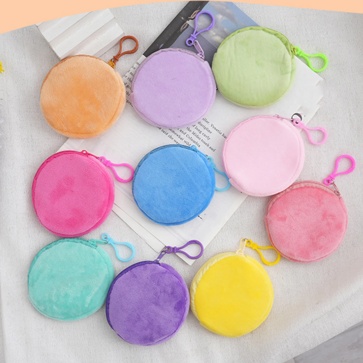 

Cute Candy Color Plush Round Coin Purse ID Card Bag Zipper Wallet Pouch Mini Data Cable Headset Bag Purses Keychain Accessories